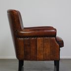 Comfortabele Schapenleren Armchair/Fauteuil Met Een Mooie Afwerking En Diepe Kleur thumbnail 4