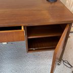 Vintage Vrijstaand Directie Bureau, Reliving thumbnail 3