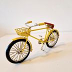 Miniatuur Fiets Beeldje Gele Fiets thumbnail 2