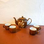 Mid Century Psychedelic Marbled Bruin And White Teapot Set With 4 Small Teacups thumbnail 5