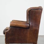 Karakteristieke En Comfortabele Schapenleren Oorfauteuil Met Een Prachtig Patina thumbnail 6