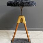 Piano Stool Adjustable In Height thumbnail 8