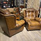2 X Engelse Chesterfield Fauteuils Suzanne Tabacco Bruin Leer thumbnail 7