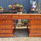 Klassieke Engelse Schrijftafel, Bureau, Desk, Met Lederen In thumbnail 5