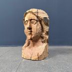 Uit Hout Gesneden Hoofd Van Een Vrouw thumbnail 14