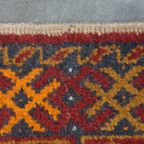 Uniek En Oud Oosters Vloerkleed Met Geweldige Kleuren En Onder Andere Oranje Details 135x81cm thumbnail 6