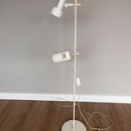 Witte Vintage Vloerlamp Met 2 Verstelbare Lampen thumbnail 2