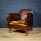 Antique Clubchair thumbnail 4