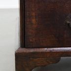Elegante Vroeg 18e Eeuwse Antieke Engelse Ladekast/ Commode Gemaakt Van Eikenhout Met 5 Lades thumbnail 15