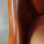 Set Van 4 Engelse Rundleren Eetkamerstoelen/ Tubchairs In Een Luxe Rode Chesterfield Kleur thumbnail 11