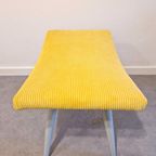 Nieuw Bekleed Vintage Voetenbankje Footstool Ottoman Voetenbank Krukje Geel thumbnail 4