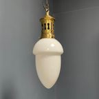 Opaline Glazen Hanglamp Met Sierlijk Messing Armatuur thumbnail 8