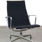 Zeer Mooie Design Vitra Draaifauteuil Model Ea 116 In Zwarte Stof thumbnail 2