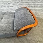 Vintage Daybed Of Sofa Met Houten Spijlen thumbnail 4