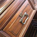 Chinese Mid Century Kast Van Rozen Hout Met Spiegel thumbnail 5