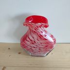 Vaas "Cranberry Sweet" Met Rood En Witte Wervelingen thumbnail 3