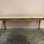 Vintage Beige Marmeren Salontafel Met Messing Poten thumbnail 11