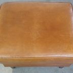 Grote Cognac Kleurige Rundleren Hocker In Engelse Stijl thumbnail 7