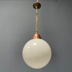 Opaline Glazen Bollamp Met Koperen Armatuur thumbnail 12