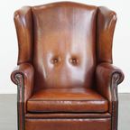 Grote En Luxe Schapenleren Oorfauteuil Met Een Prachtige Warme Kleurstelling thumbnail 2