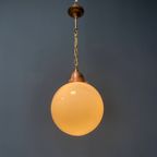 Opaline Glazen Bollamp Met Koperen Armatuur thumbnail 15