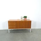 Fineer Dressoir Uit Zweden Met Wit Stalen Poten thumbnail 5