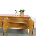 Fineer Dressoir Uit Zweden Met Wit Stalen Poten thumbnail 16