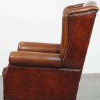 Grote, Royale Schapenleren Oorfauteuil Met Warme Kleuren En Een Prachtig Patina thumbnail 6