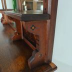Zeldzaam 19e-eeuws Engels Arts & Crafts Eikenhouten Dressoir Van Pratt & Prince – Inlegwerk Met Zonnebloemmotie thumbnail 9