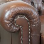 Karaktervolle, Correct Afgewerkte Vintage Rundleren Engelse Chesterfield 3 Zits Bank thumbnail 12