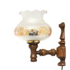 Vintage Wandlamp In Hout, Messing Met Mondgeblazen Glazen Kap. thumbnail 2