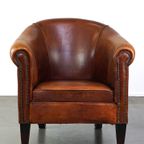 Hele Mooie Clubfauteuil Van Schapenleer Met Een Mooie Warme En Luxe Cognac Kleur thumbnail 3