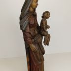 Houten Beeld Van De Maagd Maria Met Jezus thumbnail 18