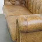 In Goede Staat Verkerende En Tijdloze Generfde Rundleren Chesterfield 2.5 Zits Bank Op Wieltjes thumbnail 15
