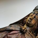 Houten Beeld Van De Maagd Maria Met Jezus thumbnail 9