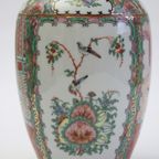 Chinese Rose Medallion Canton Export Porcelain Vase, Early 20Th thumbnail 15