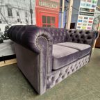 Chesterfield 2-zits Bank – Paars Fluweel thumbnail 3