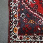 Gaaf Vintage Oosters Vloerkleed Met Onder Andere Een Mooie Fel Rode Kleur 114x69cm thumbnail 4
