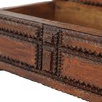 Antieke Houten Tramp Art Doos Trinket Folk Art Uniek Stuk thumbnail 11