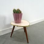 Bijzettafel Met Lichte Houtlook Formica Blad En Houten Poten Nr. 10 Plantentafel thumbnail 5