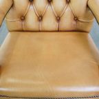 Mooie Rundleren Chesterfield Eetkamer/ Bijzetstoel In Engelse Stijl In Een Lichte Cognac Kleur thumbnail 6