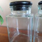 Vintage Voorraadpotten Glas Met Houten Deksels thumbnail 2