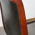 Set Van 2 Sierlijke En Karaktervolle Groene Vintage Rundleren Engelse Chesterfield Fauteuils thumbnail 15