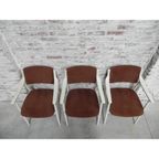 3 Vintage Stoelen Met Armleuningen En Ribfluwelen Bekleding thumbnail 4