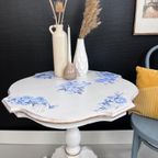 Restyled Brocante Franse Sidetable thumbnail 4