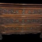 Louis Xv Commode In Massief Eikenhout thumbnail 2