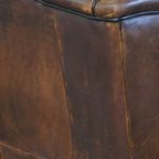 Comfortabele En Stoere Oorfauteuil Gemaakt Van Schapenleer En Strak Afgewerkt Met Zwarte Biezen thumbnail 13