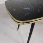 Vintage Salontafel Met Glazen Blad En Schuine Poten, Jaren 50 thumbnail 14