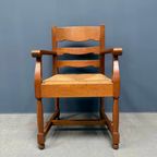 Set Van Twee Hollandse Eikenhouten Armstoelen Met Biezen Zitting thumbnail 7