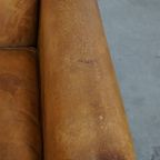 Stijlvolle Gepatineerde Vintage Schapenleren Fauteuil Met Een Comfortabele Zit thumbnail 10